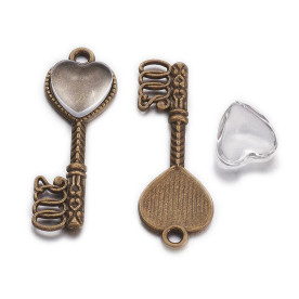 Заготовка для украшения, основа ключик 34х12 мм и кабошон сердечко, цвет античная бронза
