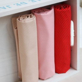 Ткань для рукоделия "Красная в мелкий горошек" 50х70 см