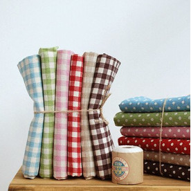 Ткань для рукоделия "Красная клетка" 50х73 см