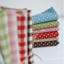 Ткань для рукоделия "Розовая в крупный горошек" 50х75 см