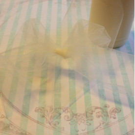 Декоративна сітка (фатин) кремового кольору від Falk, ширина 14 см, довжина 90 см