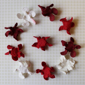 Набір пелюсток гарденії в червоних тонах 10 шт, 5 см