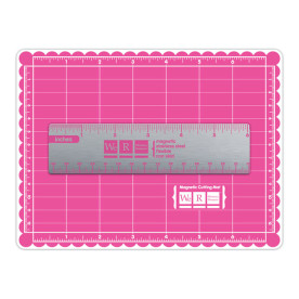 Магнитный макетный коврик с линейкой, 20х15 см от We R Memory Keepers