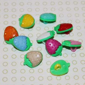 Набор пластиковых пуговиц "Клубнички", 10 шт, 15х12 мм