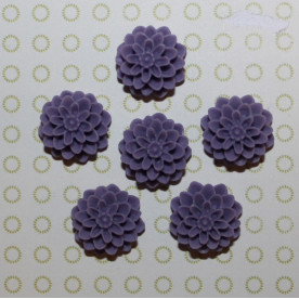Кабошон Хризантема фиолетового цвета, диаметр 15 мм, высота 8 мм, 1 шт