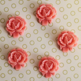 Кабошон Троянда рожевого кольору, діаметр 15 мм, висота 5 мм, 1 шт