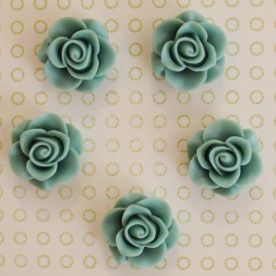 Кабошон роза голубого цвета, диаметр 20 мм, толщина 9 мм