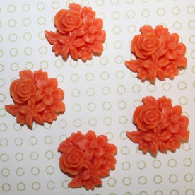 Кабошон букетик терракотового цвета, ширина 25 мм, толщина 7 мм, 1 шт