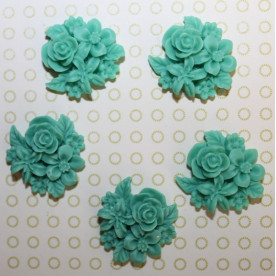 Кабошон букетик бірюзового кольору, ширина 25 мм, товщина 7 мм, 1 шт