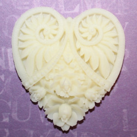 Кабошон Серце білого кольору, 5,0х4,5 см, висота 4 мм, 1 шт