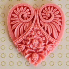 Кабошон Серце рожевого кольору, 5,0х4,5 см, висота 4 мм, 1 шт