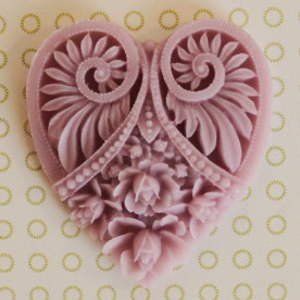 Кабошон Серце бузкового кольору, 5,0х4,5 см, висота 4 мм, 1 шт