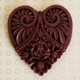 Кабошон Серце коричневого кольору, 5,0х4,5 см, висота 4 мм, 1 шт