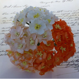 Набір 5 декоративних квіток вишні в помаранчевих тонах