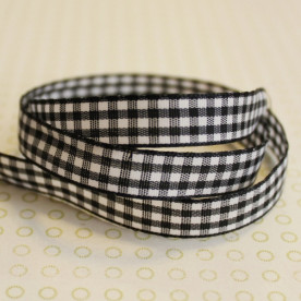 Лента в черную клеточку, ширина 10 мм, длина 90 см.