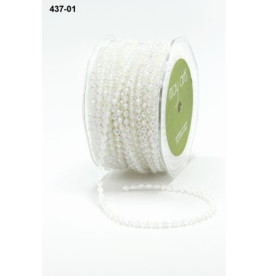 Намистини на нитці білого кольору від May Arts, 90 см