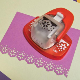 Бордюрный дырокол Daisy Border от Tonic Studios