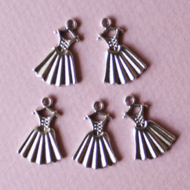Подвеска "Бальное платье" цвета античного серебра, 20х13 мм, 3 шт