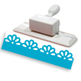 Бордюрный дырокол Half Daisy от Martha Stewart