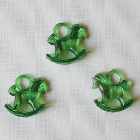 Акриловая подвеска "Лошадка" зеленого цвета, 29х27х10 см