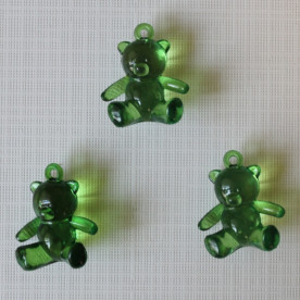 Акрилова підвіска "Ведмедик" зеленого кольору, 25х21х10 мм