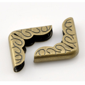 Декоративные уголки цвета античной бронзы, 16х16х4 мм, 8 шт