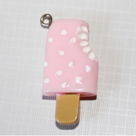 Пластикова підвіска "Ескімо" рожевого кольору, 44х20х11 мм, 1 шт