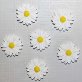 Пластиковый кабошон Ромашка белого цвета, диаметр 22 мм, 1 шт