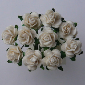 Набор 10 декоративных бумажных роз белого цвета