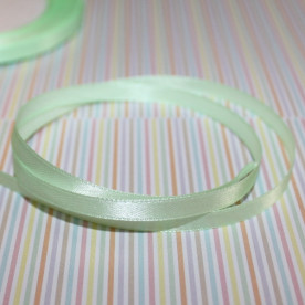 Атласна стрічка світло-зеленого кольору, довжина 1 м, ширина 6 мм