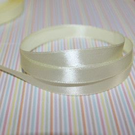 Атласна стрічка світло-жовтого кольору, довжина 90 см, ширина 10 мм