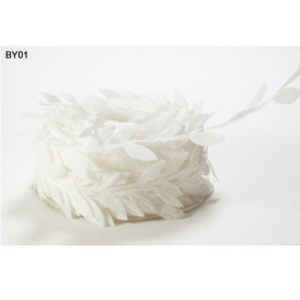 Стрічка "Листя" від May Arts, колір білий, 90 см