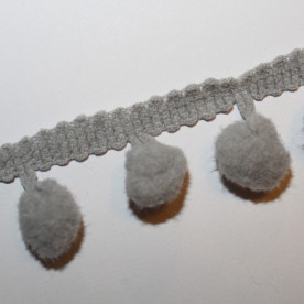 Лента с помпонами, цвет светло-серый, 13 мм, 90 см