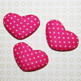 Тканинний кабошон яскраво-рожевого кольору Сердечко в горошок, 33х22х7 мм, 1 шт