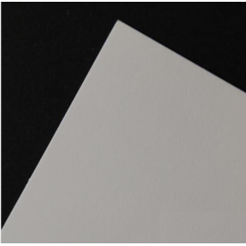 Картон гладкий білий, щільність 340 г/м2, 30х30 см