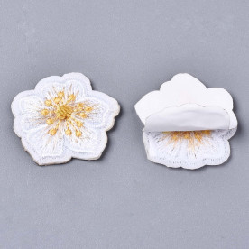 Декор вишивка Весняна квітка, 27х27 мм, білий, 1 шт.