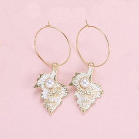 Сережки, Ракушка с жемчужиной, 1 пара, белый, 1,5х2 см