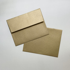 Конверт 14.5х11 см, колір золото, з клейовим шаром, 1 шт.