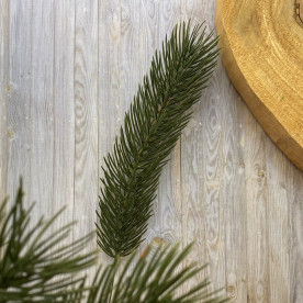 Веточка искуственной хвои Ель одинарная, литая, 1 шт, зеленый, пластик, толщина 5 см, длина 21 см