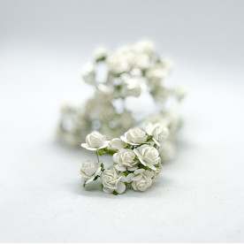 Набір білих троянд 15 мм, 10 шт