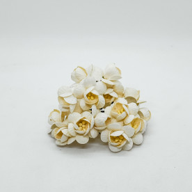 Набір декоративних квіток вишні кремового кольору, 5 шт.