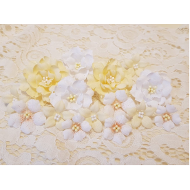 Набір декоративних тканинних квітів, жовто-білий, 15 шт., 2.5-4.5 см