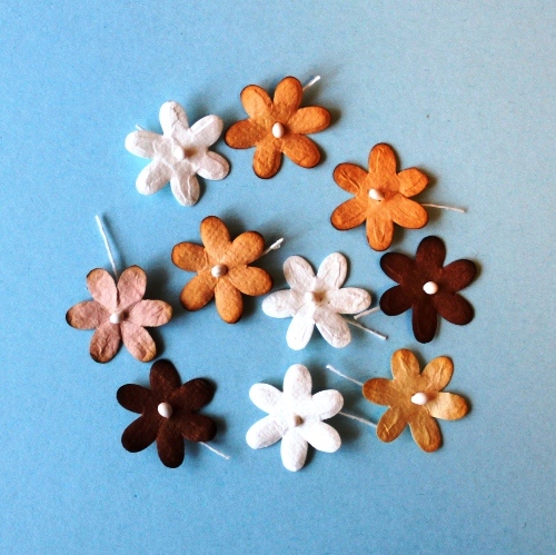 Набор плоских цветочков в коричневых тонах, 1,5 см, 10 шт
