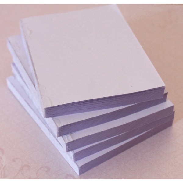 Блок для блокнота формату А6 бузкового кольору, 48 аркушів, 80 г / м2