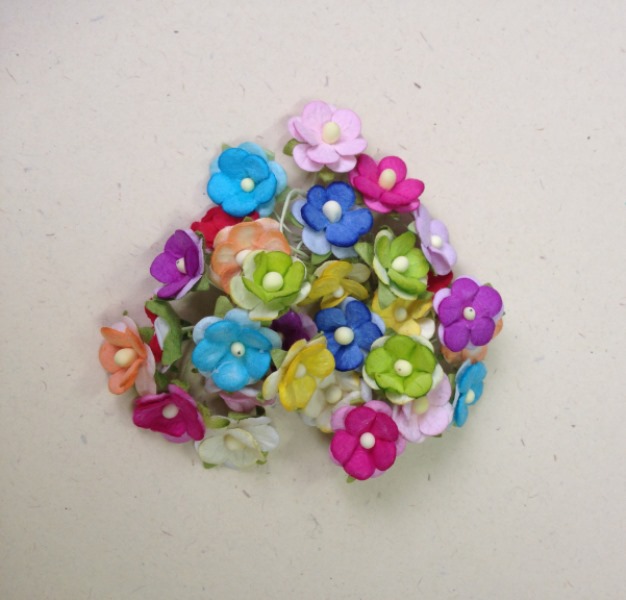 Набор из 10 декоративных цветков Sweetheart в разноцветных тонах, 15 мм
