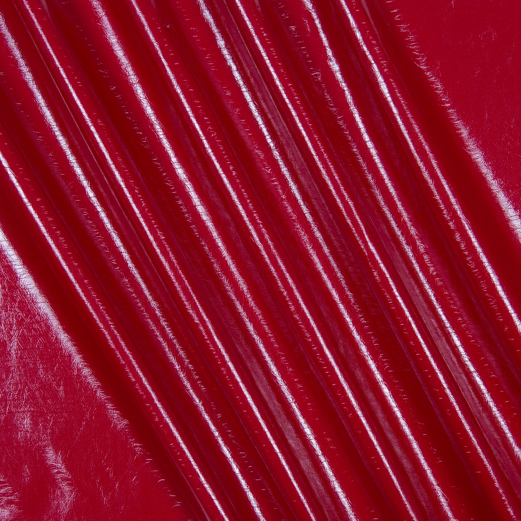 Искусственная кожа лак красный, размер 50х35 см, п/э на вискозе, плотность 220