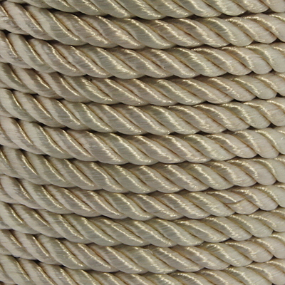 Крученый шнур кремового цвета, диаметр 5 мм, длина 90 см