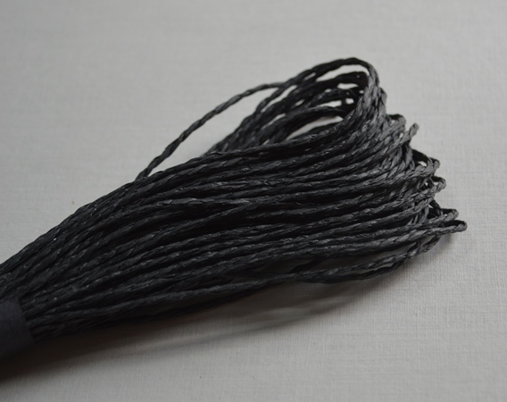 Бумажный шнур однотонный черный, 1,5 мм, 1 м