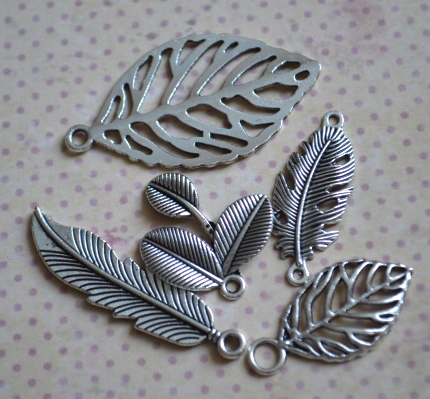 Набір підвісок "Листочки", античне срібло, 5 шт