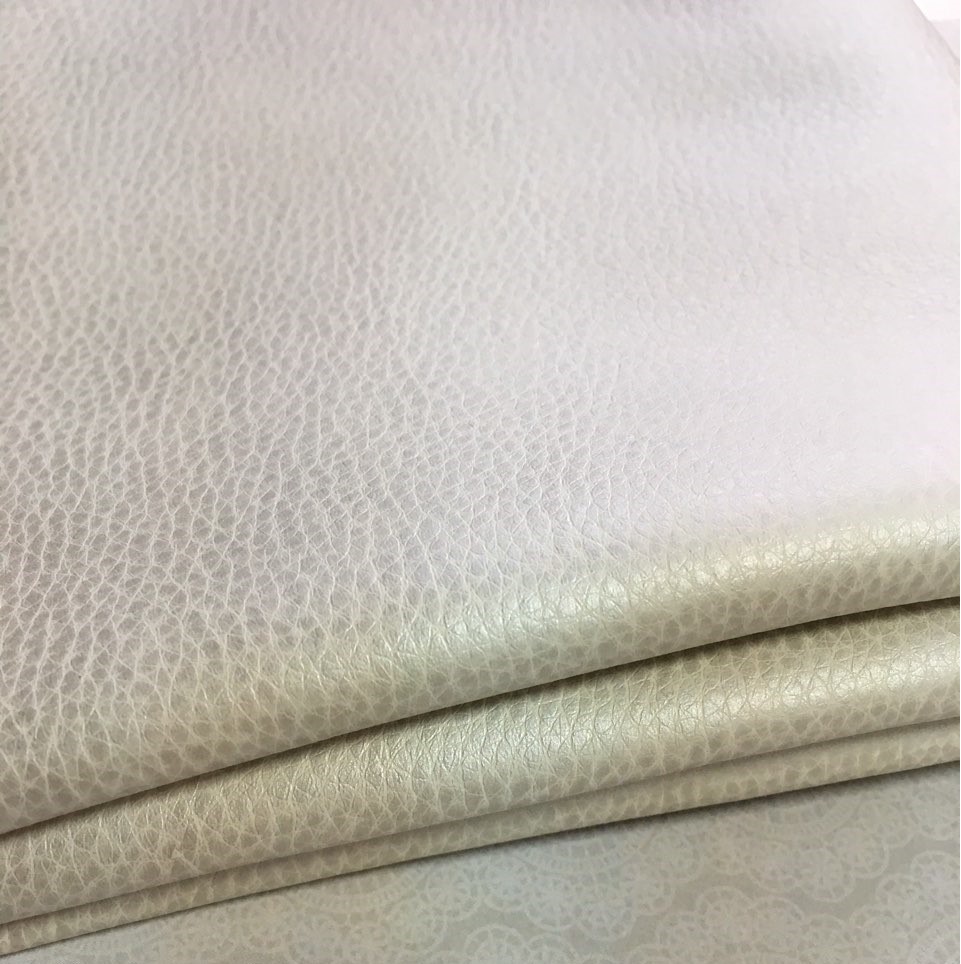 Текстурная переплетная экокожа белый с перламутром 50х70 см